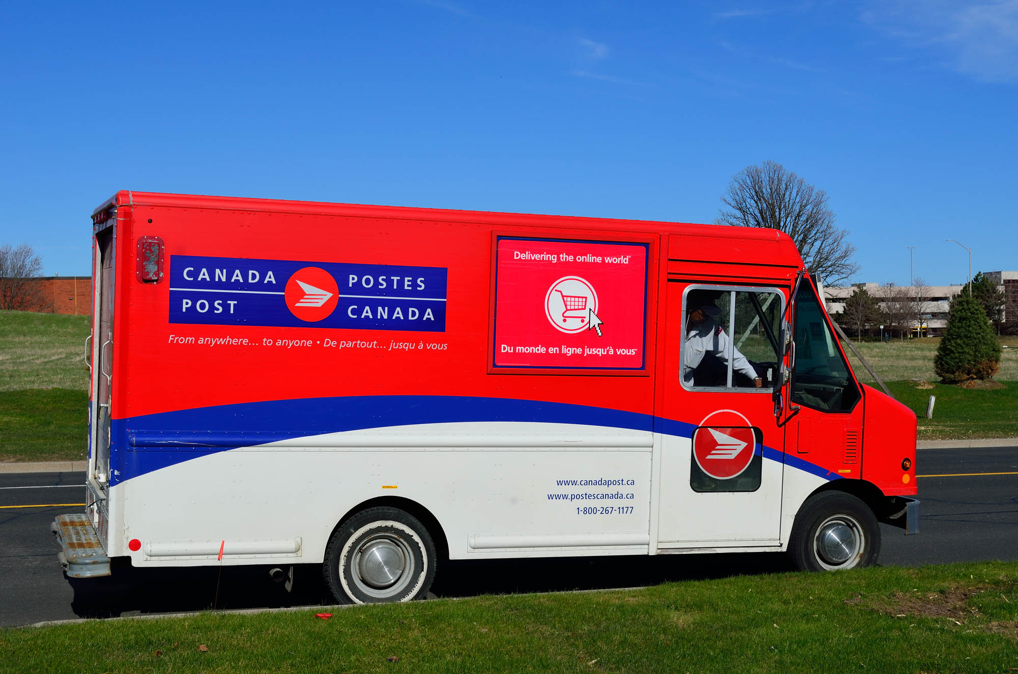 Canada Post delivery truck